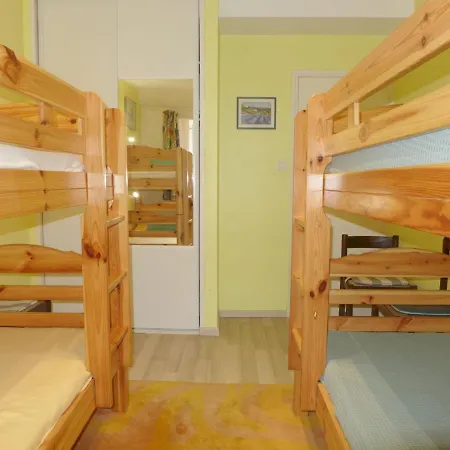 Apartment Les Corailleurs By Interhome